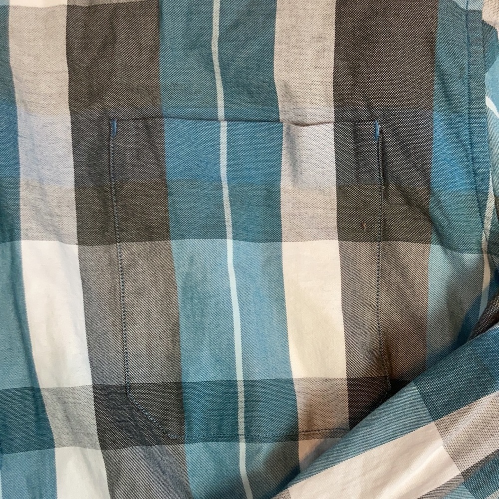 Tommy Bahama teal/gray plaid shirt. Size XL. - Picture 4 of 4